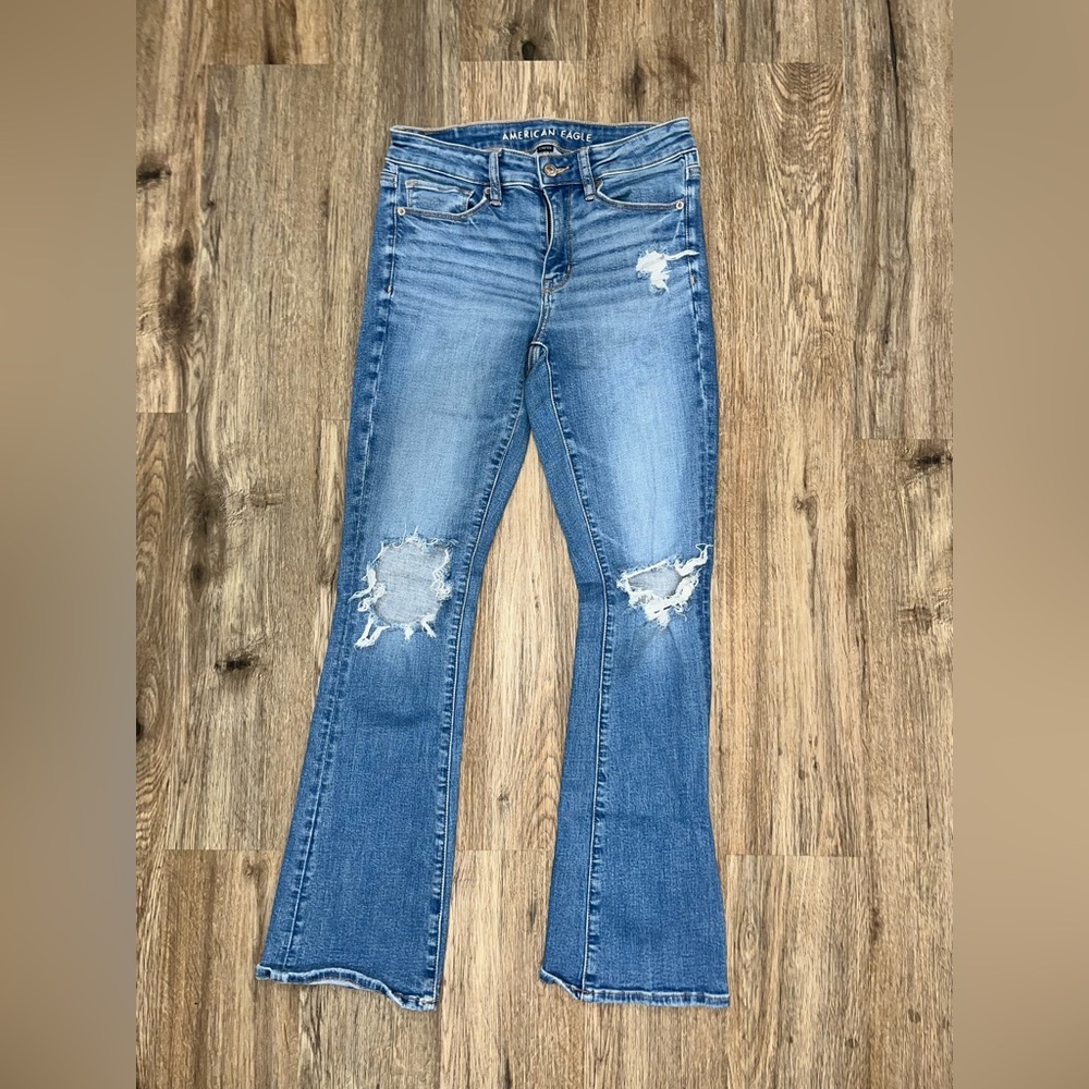 Women’s American Eagle Distressed Jeans